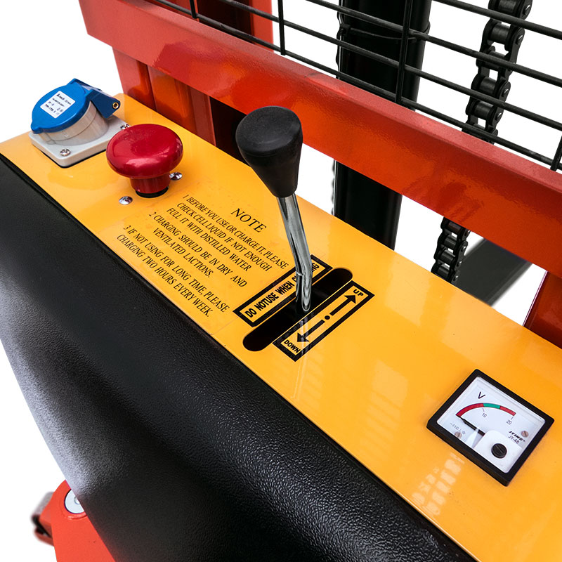 ruchnoy-shtabeler-spn-8 Электрический штабелер PROLIFT SPN 1530 - 6